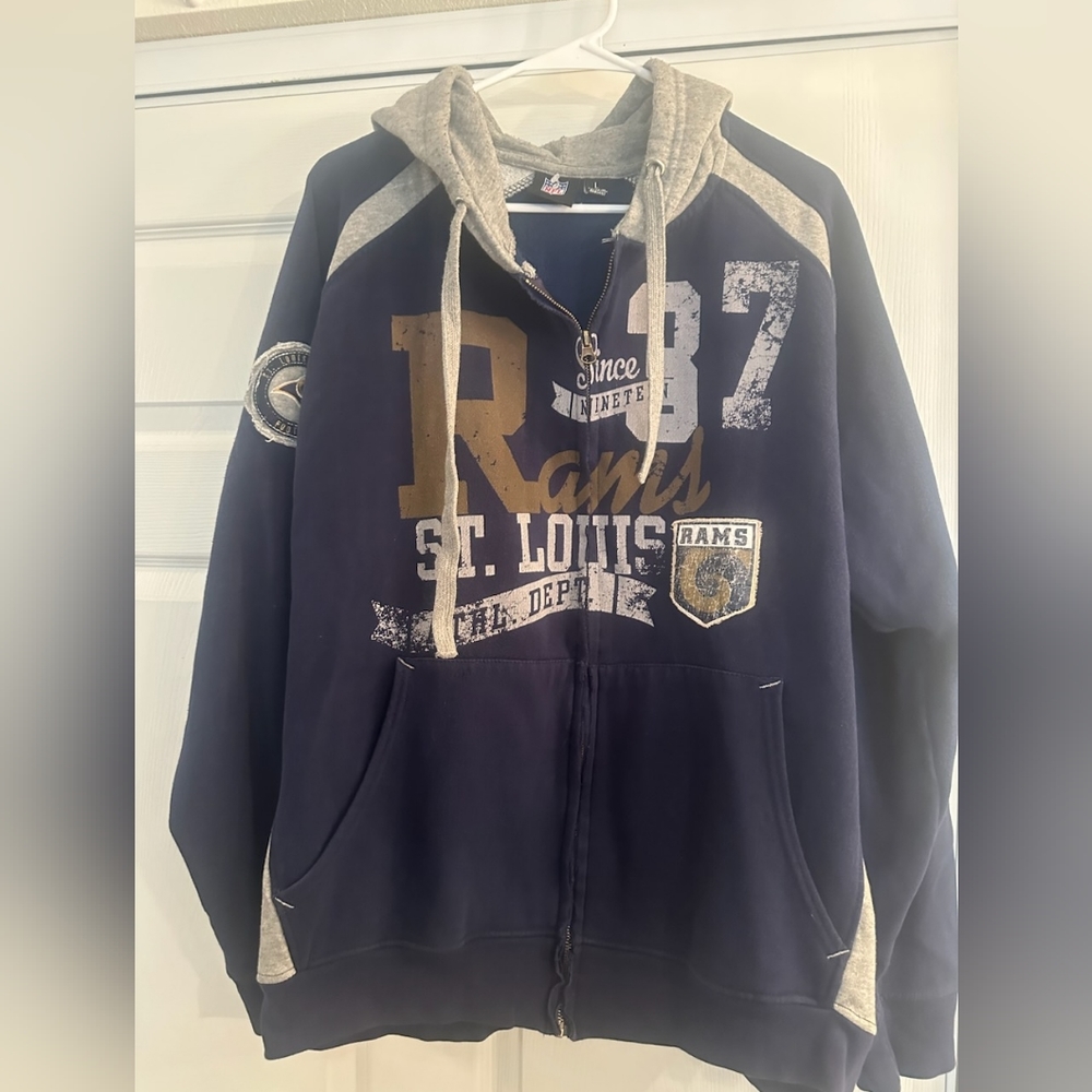 RAMS ZIP UP SWEATER